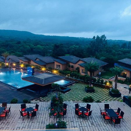 Regenta Resort Belagavi Esterno foto
