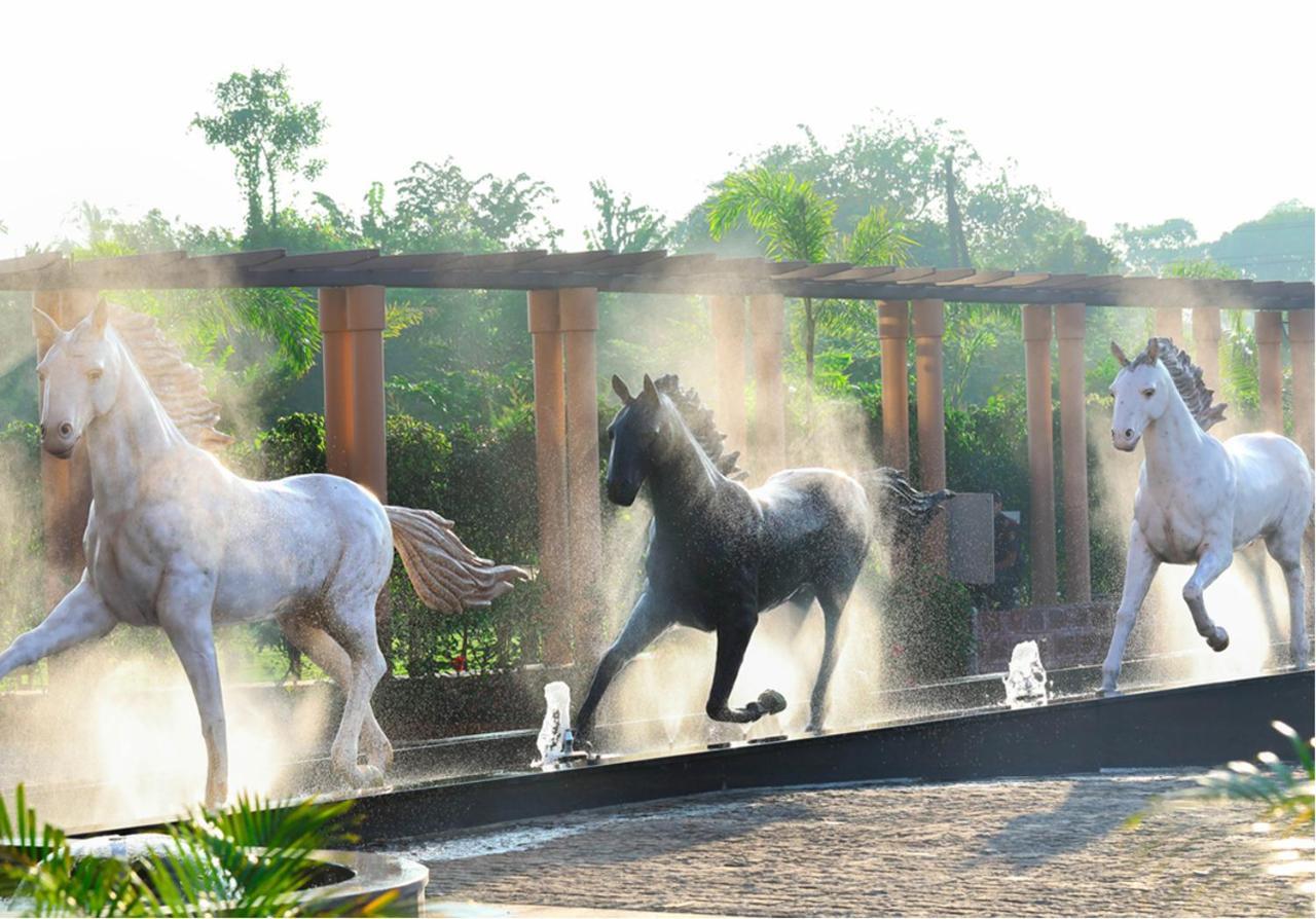 Regenta Resort Belagavi Esterno foto