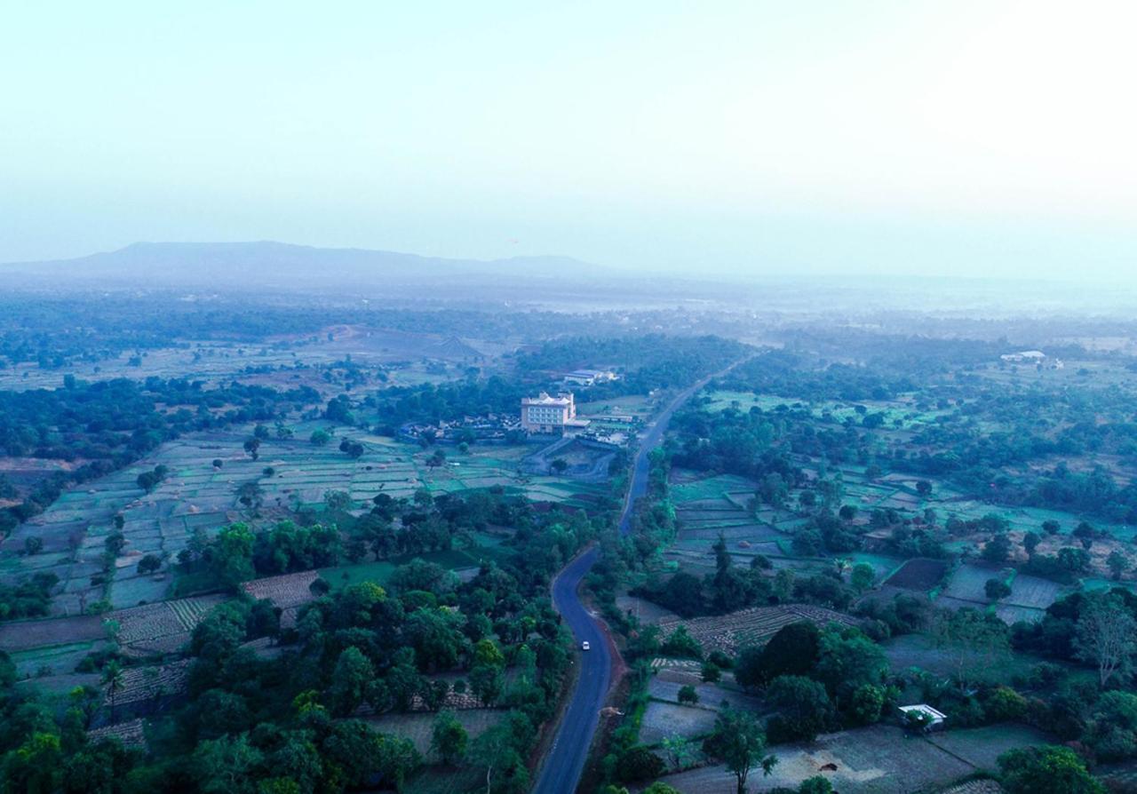 Regenta Resort Belagavi Esterno foto