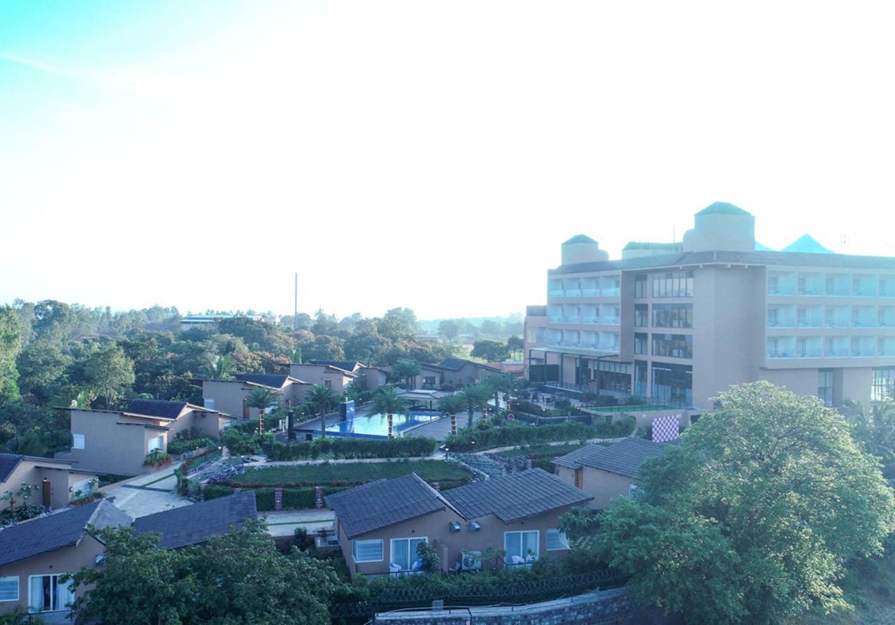 Regenta Resort Belagavi Esterno foto