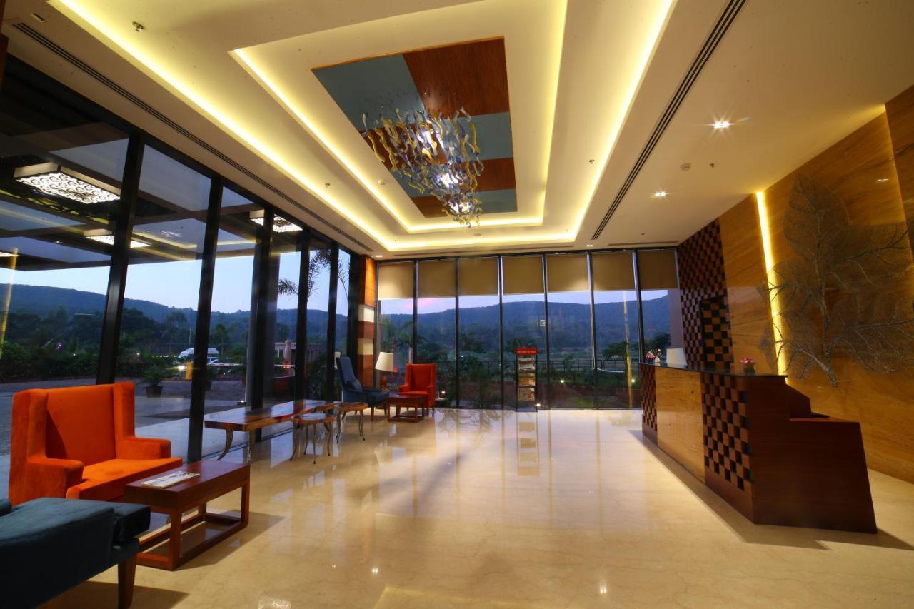 Regenta Resort Belagavi Esterno foto