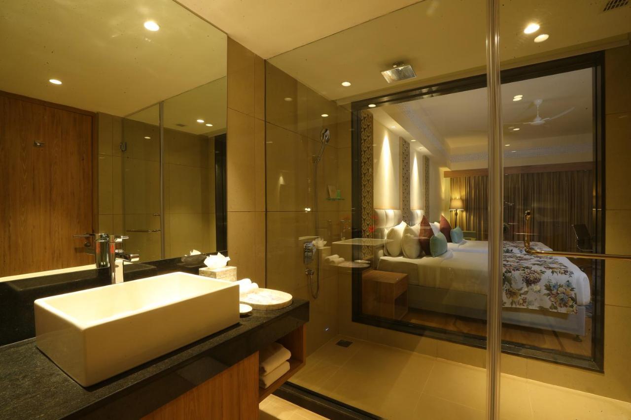 Regenta Resort Belagavi Esterno foto